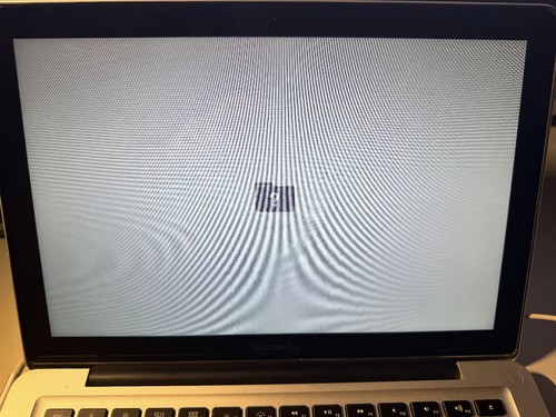 Apple MacBook Pro (13-inch, Mid 2012), Intel Core i5, 4GB DDR3, (Model A1278) - Picture 3 of 5