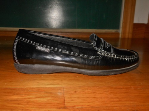 Mephisto black leather penny loafers  Women's sz 6 M  Excellent condition - Picture 2 of 6