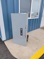 TH3325 GE Heavy Duty 400A 240V 3-Pole Fused Safety Switch NEMA 1 - Surplus