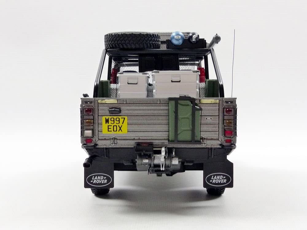 Kyosho original 1/18 Land Rover Defender Movie Edition Lara Kyosho original 1/18 Land Rover Defender Movie Edition Lara