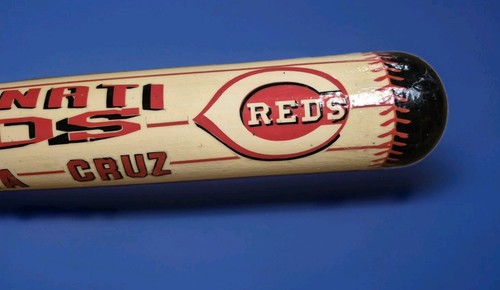 Elly De La Cruz Cincinnati 33"/32oz Custom Designed Collectible Baseball Bat - Picture 3 of 14