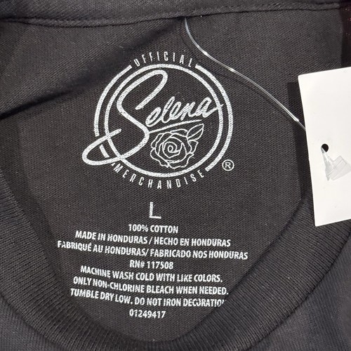 Selena Amor Prohibido T Shirt Size LARGE The Queen Of Cumbia - NWT Forever 21 - Picture 4 of 4