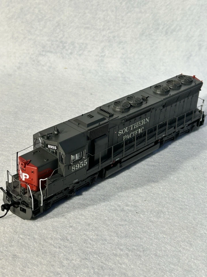 Nice BLI Southern Pacific RRBloody Nose  SD-45 HO DCC/Sound Paragon 4 - Image 4 of 4
