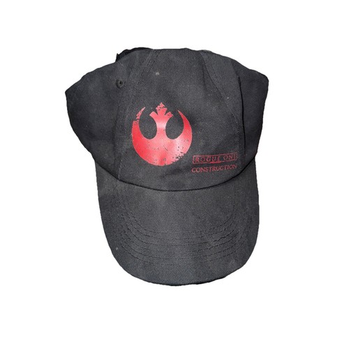 STAR WARS ROGUE ONE ANDOR PROP CONSTRUCTION FILM CAST CREW SWEATER & CAP w/ COA - Picture 5 of 9