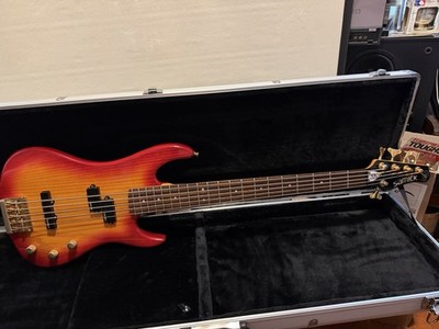 Samick Valley Arts Pro 5 String Bass Guitar