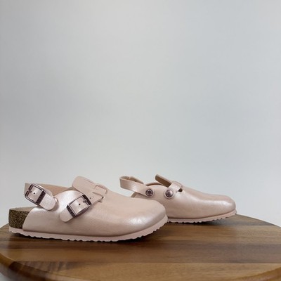 靴 BIRKENSTOCK38 ヌバックxシャイニーレザーによる、ほっそりしたフェミニンな