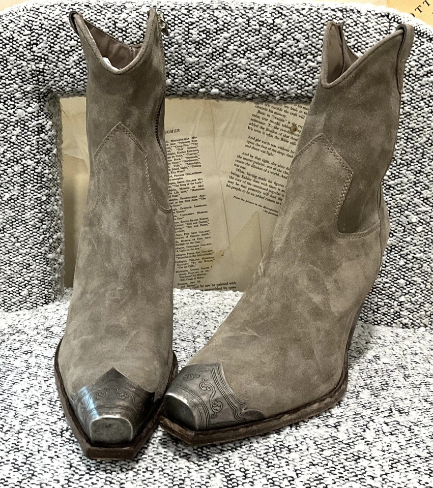 Bota Western Free People Brayden Cuero Punta Peltre Gamuza Taupe 39/9 NUEVA Foto 3 de 4