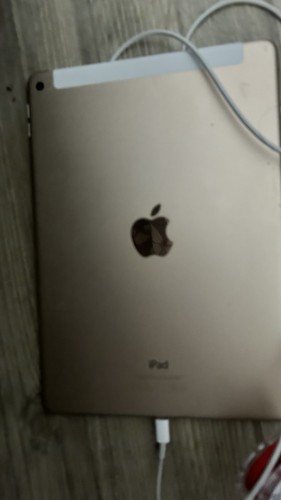 Apple iphone and iPad - Picture 8 of 12