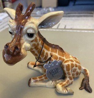 Pets With Personality Little Paws Gertrude The Giraffe by Arora Design