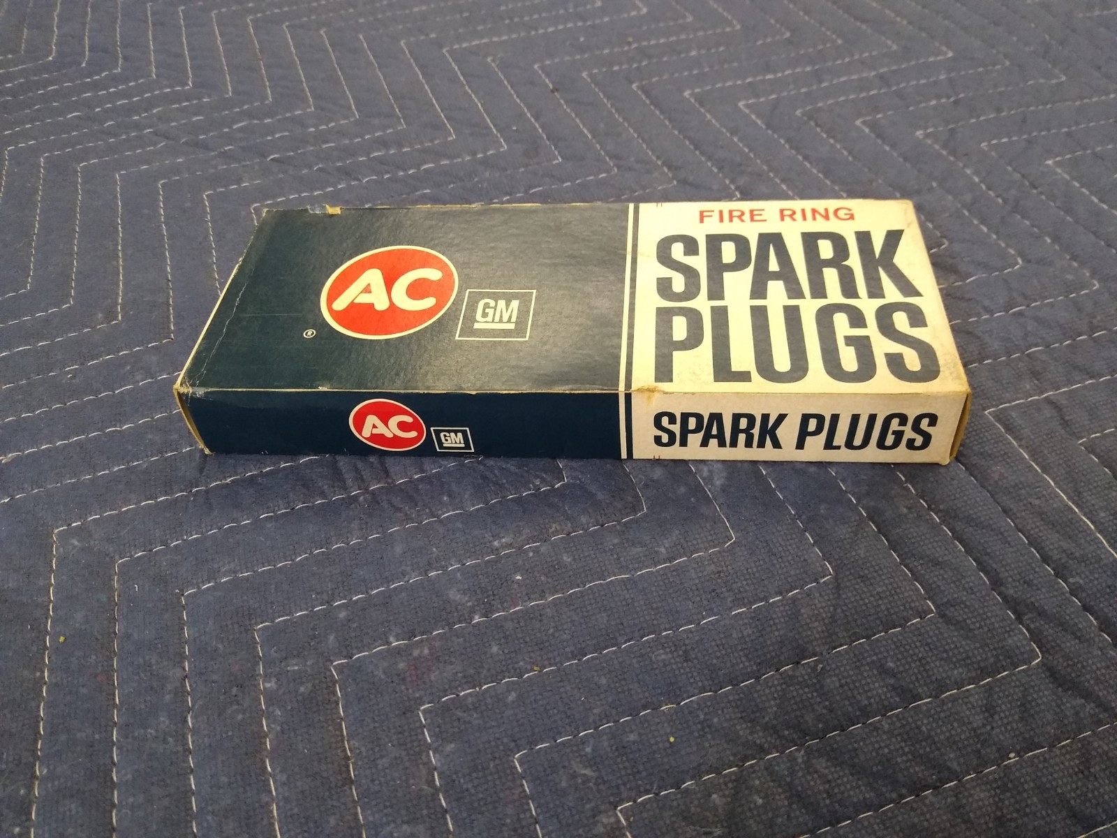 NOS AC GM Spark Plugs Fire ring 46S Set Of 8 5612390