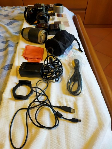 nikon d70s con due Obiettivi - Foto 9 di 13