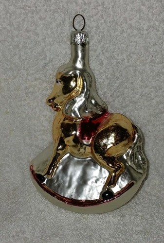 Adorno de vidrio soplado para caballo mecedor - Imagen 1 de 5