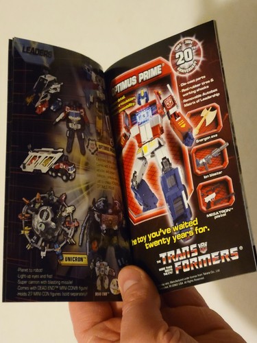 Transformers Energon Mini-Comic Volume 2 Dreamwave Art + Toy Catalog 2004 - Picture 5 of 6