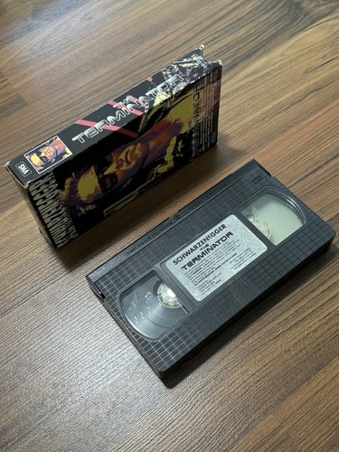 The Terminator VHS 1984, 1991 Arnold Schwarzenegger Sci-fi Horror - Picture 3 of 4