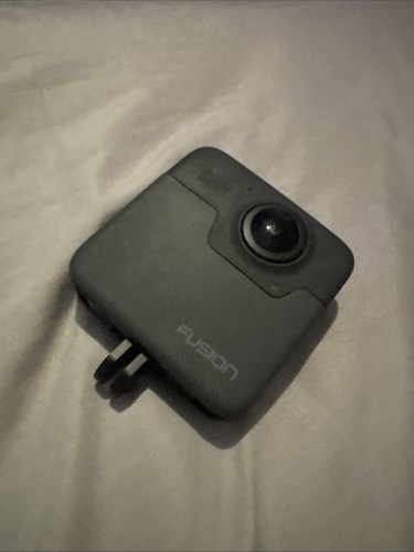 GoPro Fusion 360 Action Camera - Picture 1 of 3