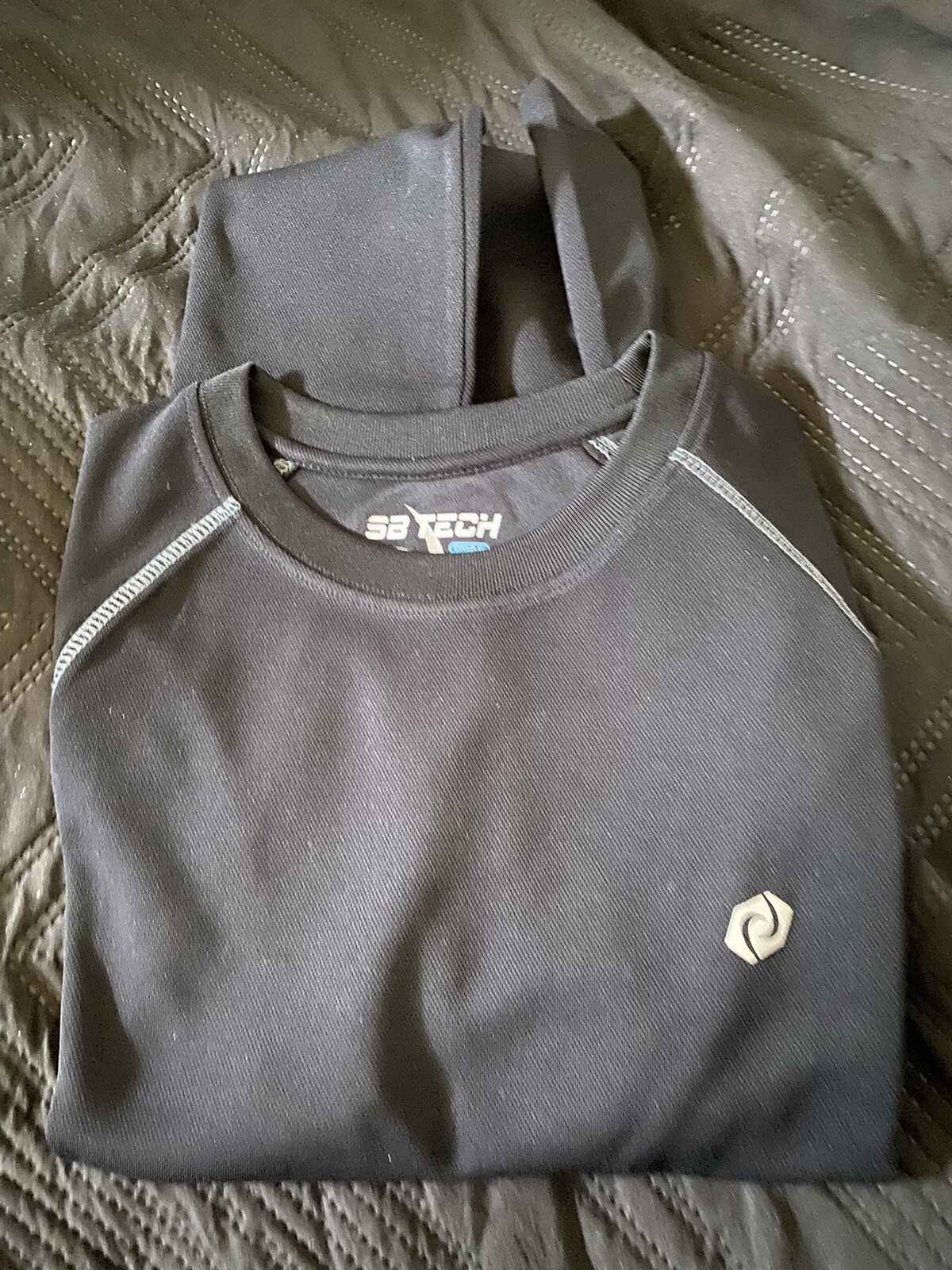 Picture 1 of 2
