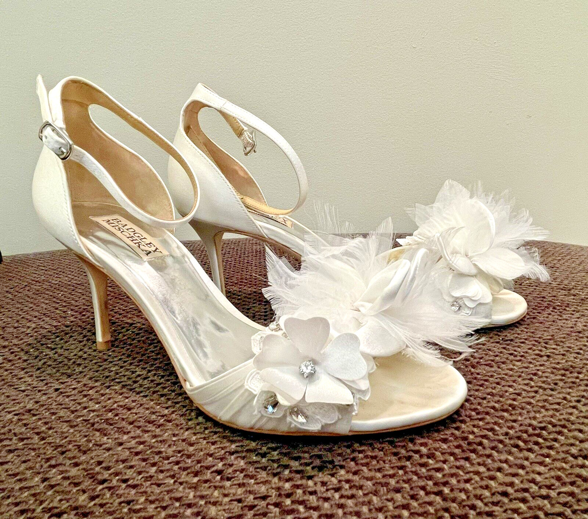 Badgley shop mischka gorgeous