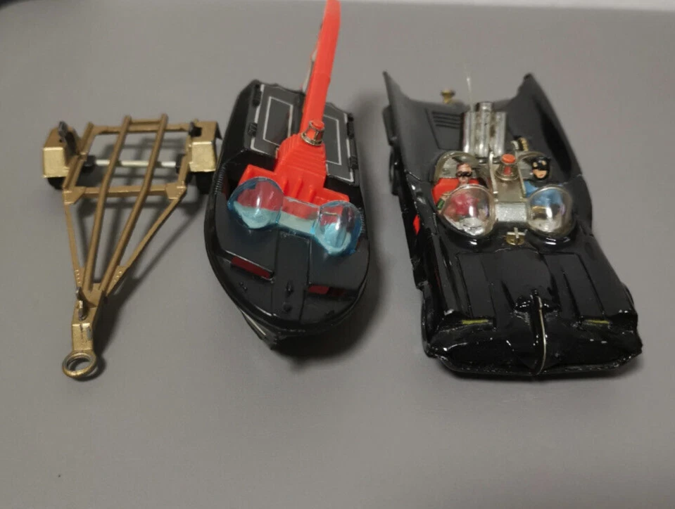 Corgi Toys 267 - Batmobile mit 107 Glastron Batboat & Trailer Giftset ohne OVP - Bild 2 von 4