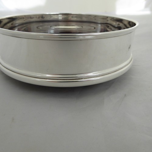 LARGE HM SILVER 20OO MILLENIUM WINE CHAMPAGNE BOTTLE COASTER 4.95" by CARRS - Picture 13 of 13