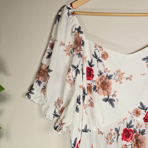 BloomChic Women's White Floral Peplum On Off Shoulder Short Sleeve Top 22-24 3X - Bild 2 von 10