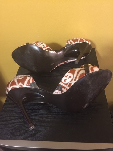 Tacones de aguja Peep Toe talla 6,5 M estampado bronceado y marrón - Imagen 6 de 9