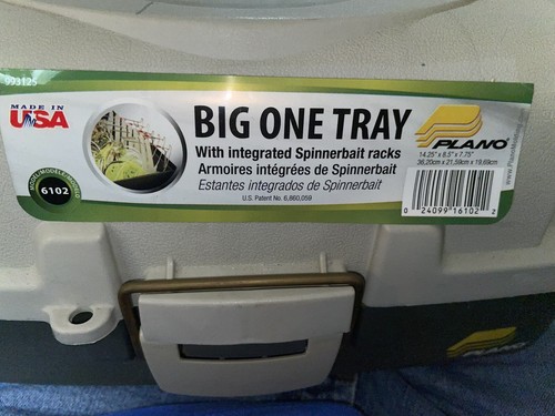 Plano Tackle Box 6102 2 Tier Fold Out Tray Fishing Fishing Gear Made in USA, EUC - Picture 10 of 10