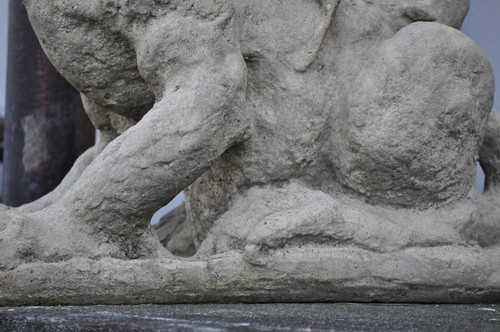 Pair of Sitting Stone Gargoyles stone dragon pair 80KG Pair - Picture 6 of 10