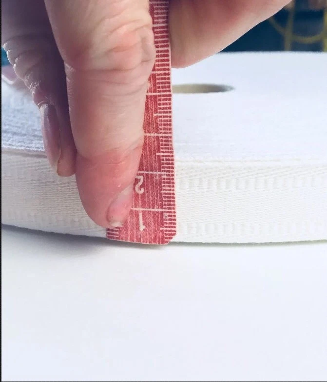 Cinta de coser tejida de algodón blanco de 24 mm X 2 mtrs sin estiramiento 100 % recorte Foto 4 de 4