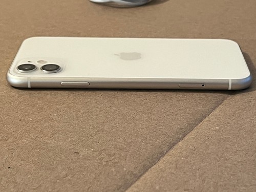 Apple iPhone 11 - 64GB - White Unlocked A2111 (CDMA + GSM) READ - Afbeelding 7 van 11