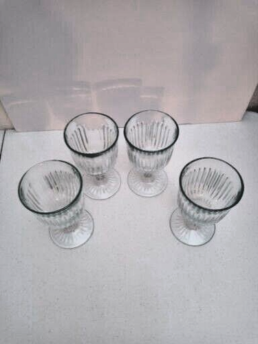 Ribbed pedestal drinking goblet, clear tableware - Clear beautiful Gobbled - Picture 3 of 8