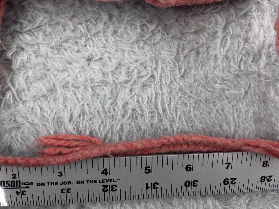 American Eagle Outfitters Gorro Mujer Rosa Tejido Mezcla de Lana Forrado Orejeras Pom Foto 2 de 4