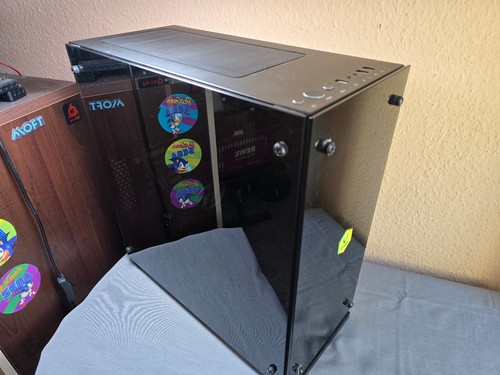 CSL HydroX T9018 Gaming PC Gehäuse mit LED Lüfter & Wasserkühlung ATX – Glas - Bild 5 von 21