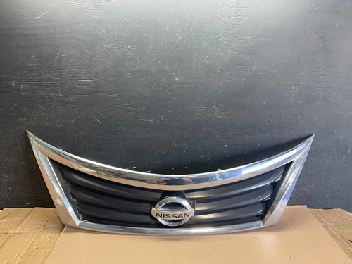 2013 - 2015 Nissan Altima Sedan Front Upper Grill Grille W/ Emblem Oem O6099 DG
