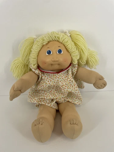Vintage Coleco Cabbage Patch Kids Doll Girl Blonde Hair Blue Eyes 1984