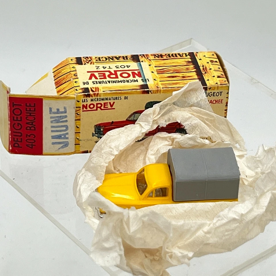 NOREV PEUGEOT 403 T4 Z BACHEE 1/86 caja original amarillo Francia años 50 parece NUEVO Foto 2 de 4