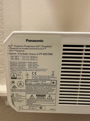 Crisp Panasonic PT-RZ570W Large Venue DLP Laser Projector WUXGA 16335 lamp hrs - Afbeelding 10 van 19