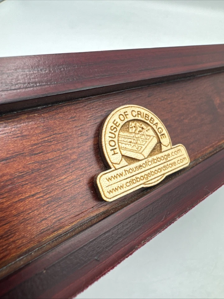 House of Cribbage - Continuous Cribbage Board/Box Inlaid in Bloodwood/Maple 4 - Image 3 of 4