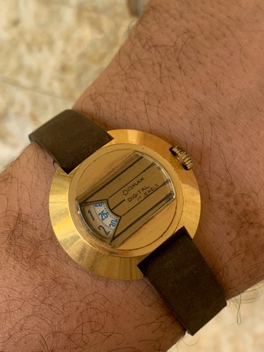 1970s Vintage Omax Digital Jump Hour Watch Heavy Gold Plated 32mm Unisex So Rare - Picture 18 of 24