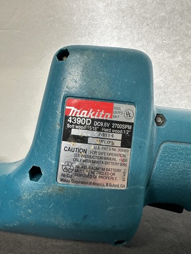 Sierra recíproca Makita 4390D herramienta desnuda y batería funciona - Imagen 3 de 7