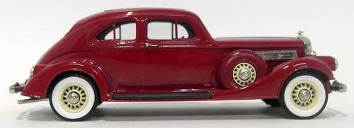 Brooklin 1/43 Scale BRK100  - 1935 Pierce Arrow Coupe Maroon - Picture 2 of 5