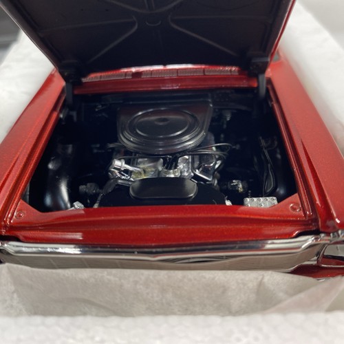 #121 Dan Gurney University of Racing Legends 1965 Ford Galaxie W/ Poster 1/24 - Picture 7 of 9