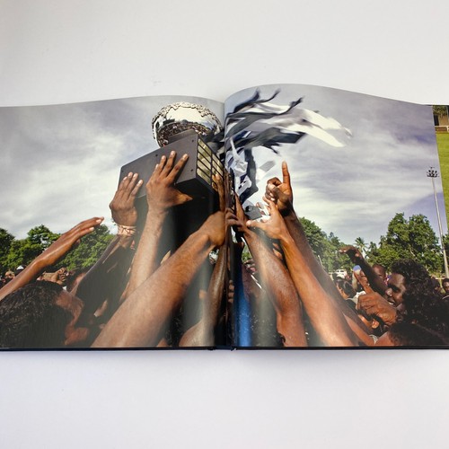 Tiwi Yiloga Footy Book 2008 Aboriginal Football Tiwi Islands Culture Hardcover - Imagen 13 de 15