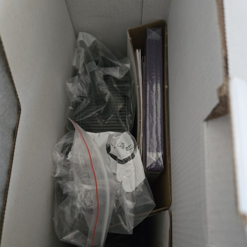 Brand New In Open Box Microsoft Xbox 360 Kinect Bundle 250GB - Picture 3 of 17