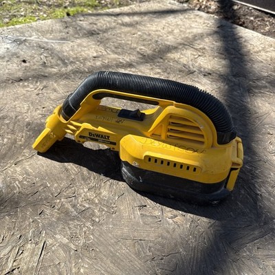 DEWALT DCV517 20V Cordless Wet/Dry Vacuum Tool Only Works Great No Battery 