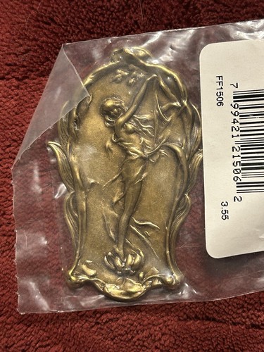 Brass Tone Jewelry Accent Woman - Picture 1 of 4