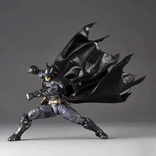 Amazing Yamaguchi Batman Arkham Knight Ver. Action Figure Boxed Collectible Gift - Picture 3 of 7