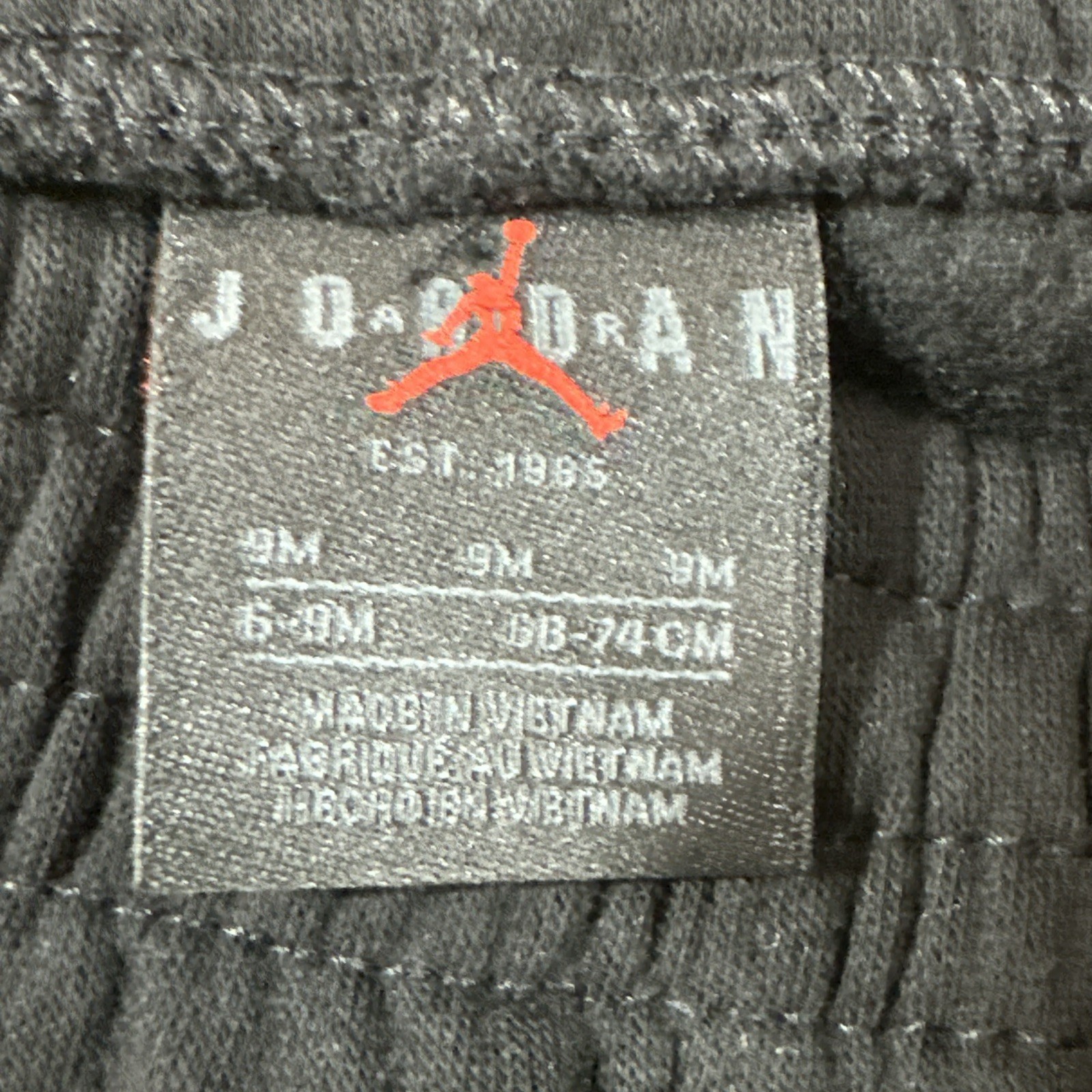 Foto 17 di 24