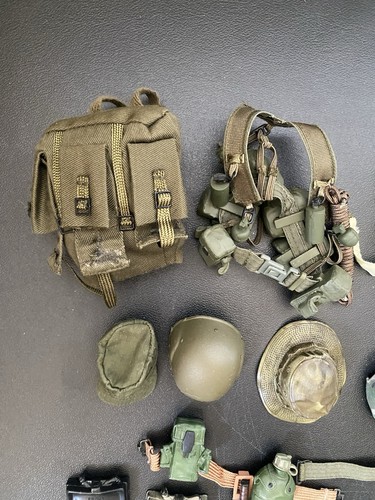 (C) Mixed Military Accessories LOT 1:6 Scale for 12" Figures- with G.I. Joe 21st - Bild 2 von 7