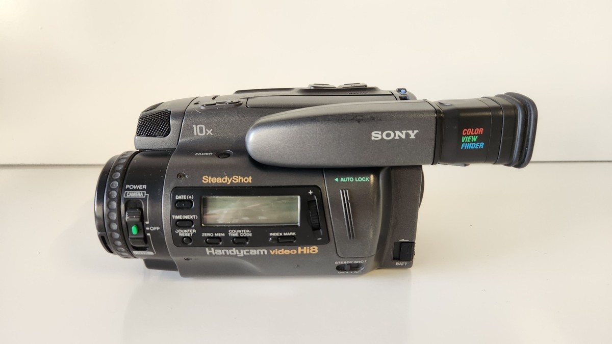 SONY　CCD-TR250　Video8　8mm対応 Amazon | SONY ソニー CCD-TR250 8ミリビデオカメラ