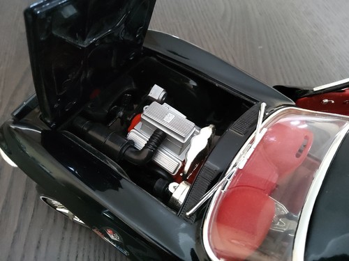 ERTL American Muscle Corvette Stingray (1963) 1/18 - Photo 10/11